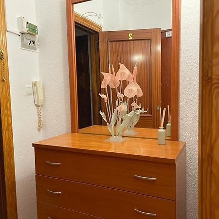 Apartamento De 1 Dormitorio En Buena Ubicacion Leilighet Albacete Eksteriør bilde